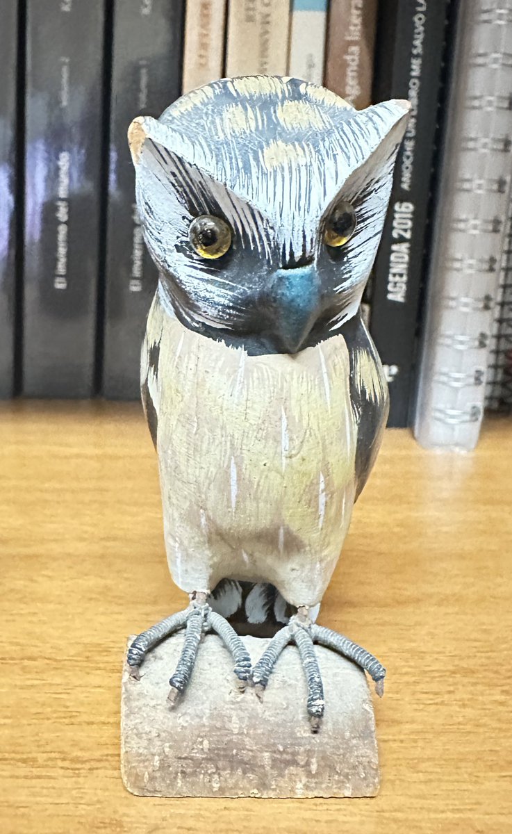 mvillalan57's tweet photo. Hay muchas maneras de ser perfecta, y ni una sola se alcanza a través del castigo”. Úrsula K. Le Guin 
#buhonadas 1619 https://t.co/gwHFAMaOWO