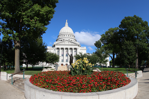 usa_retirement's tweet photo. If bills before both chambers of the Wisconsin legislature are enacted, America’s Dairyland will have a #retirementplan marketplace to connect individuals and small employers with retirement plans offered by private #financialservices firms. ​

https://t.co/gkStI13SYN https://t.co/2thsjmGdRD