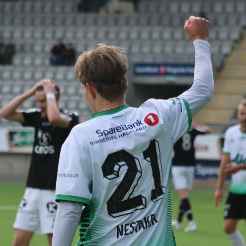 HonefossBK's tweet photo. https://t.co/7mD6NnzOKu
Gutta i rute ni dager før seriestart.
Vant generalprøven 🤍🖤💚
@AskerFotball
#VierHBK #norsktippingligaen #sammen https://t.co/ScQeFUCOzz