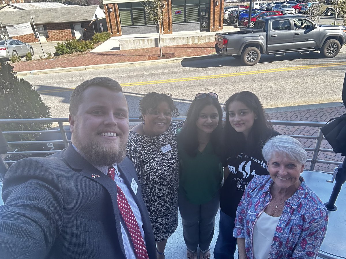 GladneyNc's tweet photo. Our YAC continues to marvel with their thoughtful conversations with legislators who represent them and their families. Huge thanks to Sen. @galeadcock and Rep. Amos Quick for taking the time to speak to these incredible young folks. #ncchild #ncga cc:@joshmcgee_ https://t.co/8udZEINSqh
