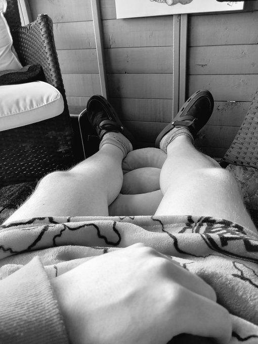 Seat available 🚣&zwj;♀️ https://t.co/gnNv4sU6vm<a href="/tag/nsfwtwt"class="tags"><span>#nsfwtwt</span></a><a href="/tag/nsfwaudio"class="tags"><span>#nsfwaudio</span></a>