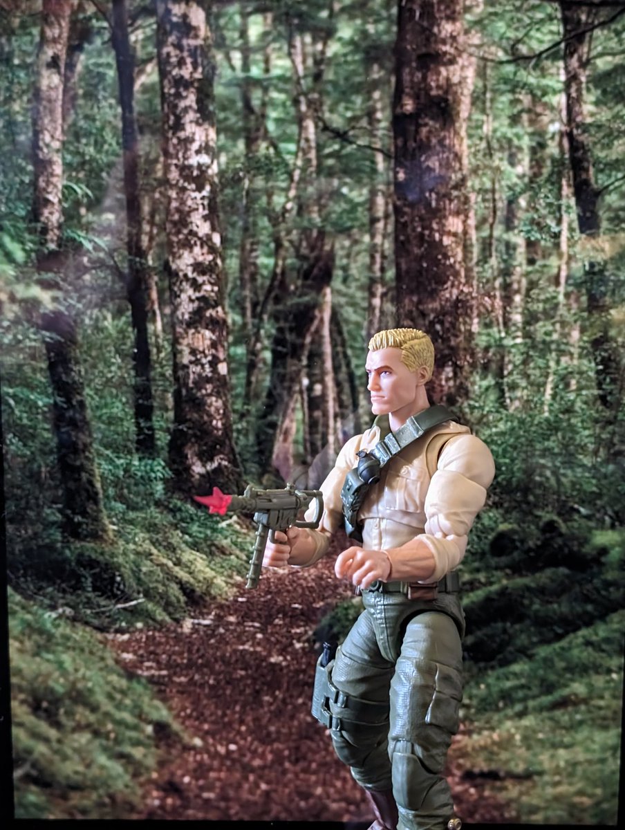 SpecOpsToys's tweet photo. G.I. Joe Classified retro card Duke #actionfigure #actionfigurecollector #gijoeclassified #gijoeclassifiedretro #gijoe #gijoecollector #gijoeduke #conradhauser #classifiedsnipers #firstsergeant https://t.co/VK9XiDCTRv