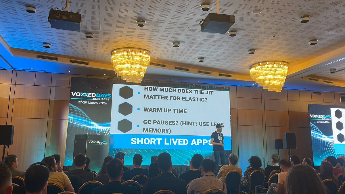 Ending keynote at @VoxxedBucharest with the amazing @prpatel 😍!!!! #java #cloud