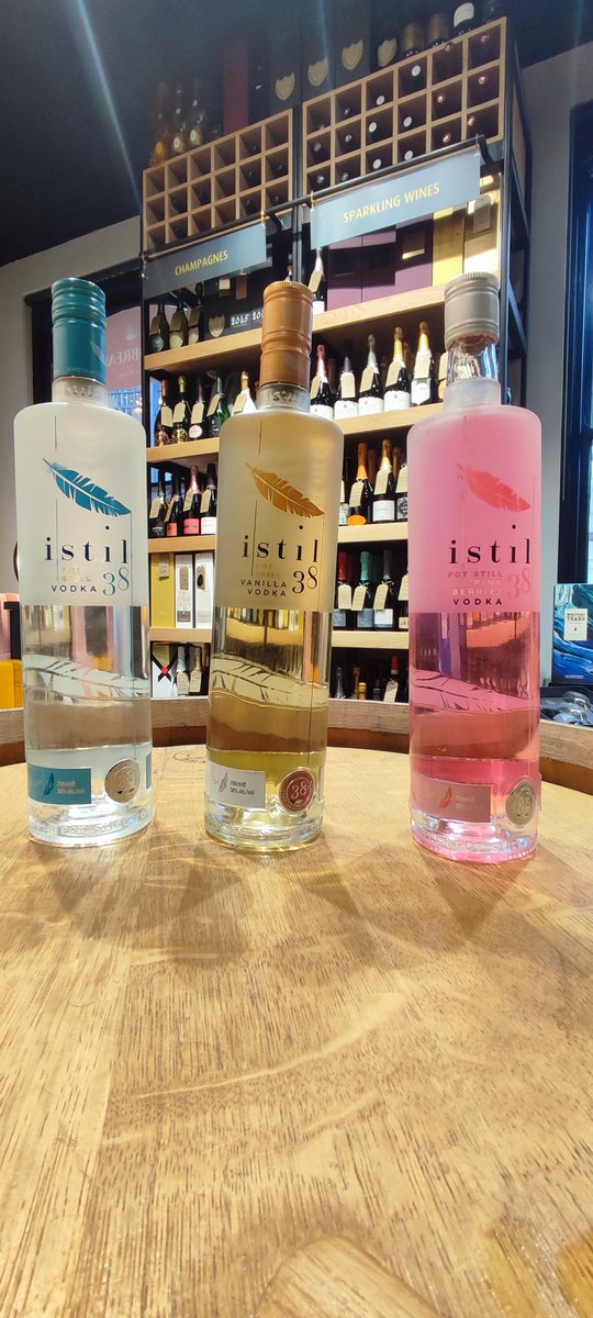 Start your Friday evening off correctly! From 4-6 we have Sorcha showing off the incredible range of Istil Vodka! Pop in and give them a try!!🥃