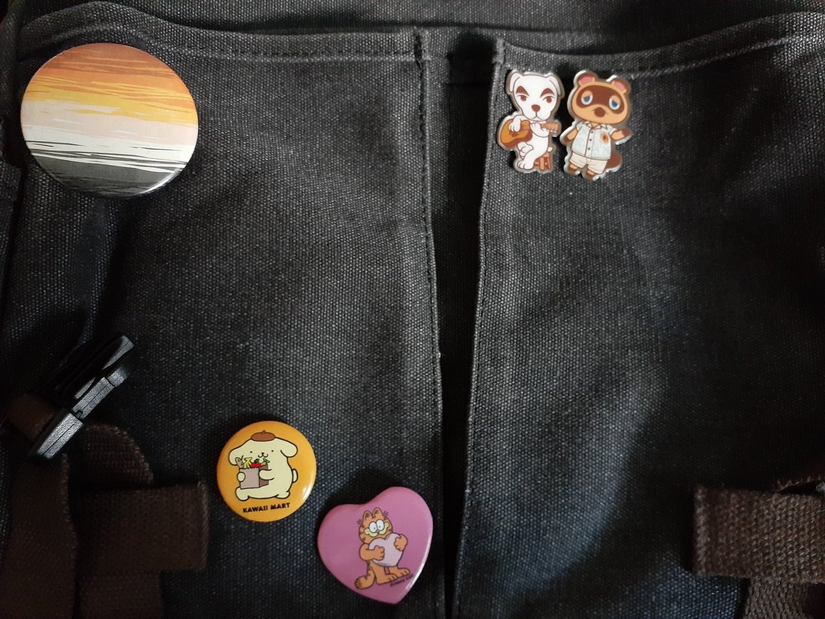 Got my pins back on my bag! I feel pretty comfortable putting my bear pride button back on 🐻