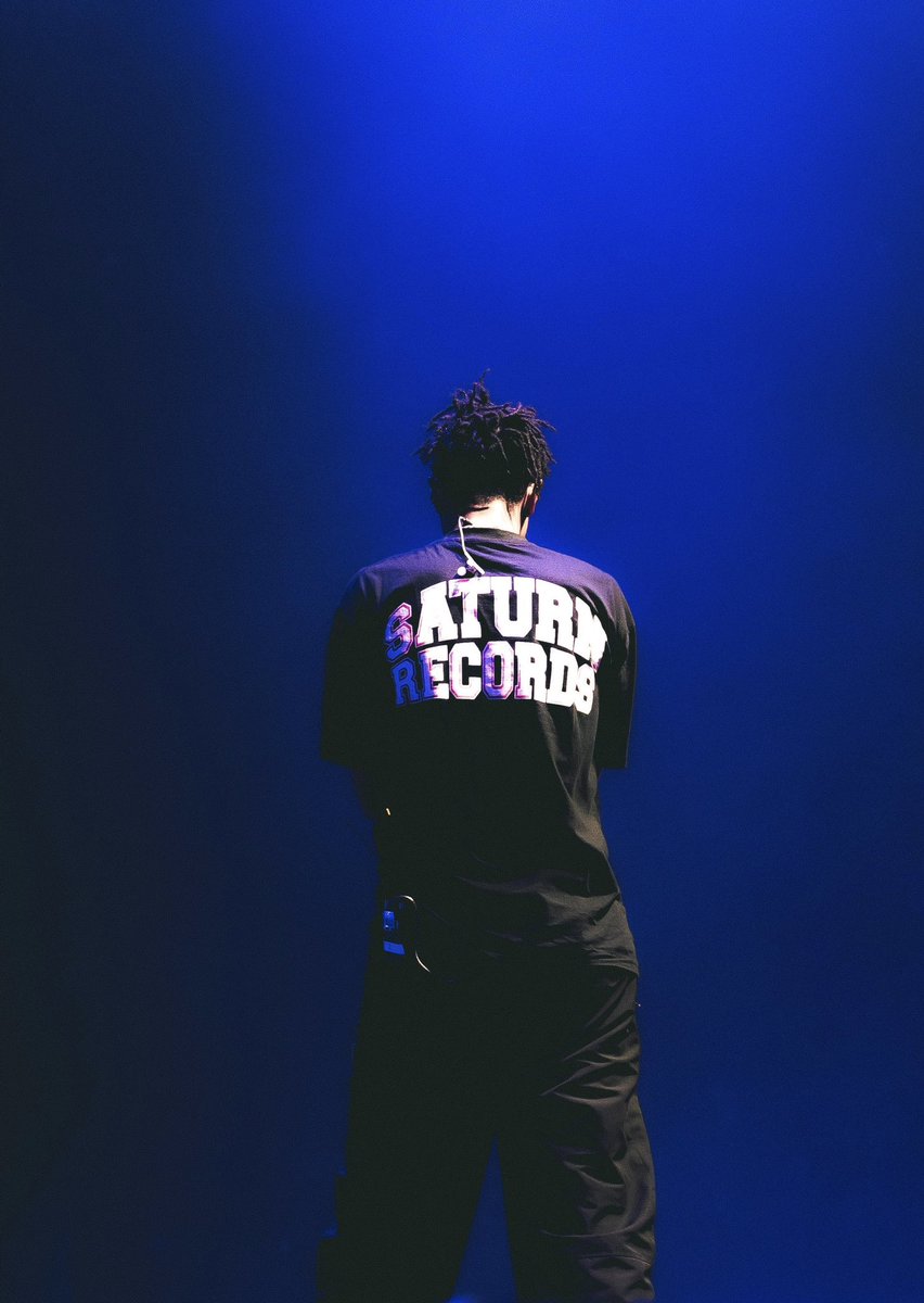 shauneseyes's tweet photo. Telle une rockstar🌋🌋🌋 #bht3 https://t.co/woq0VB3cY2