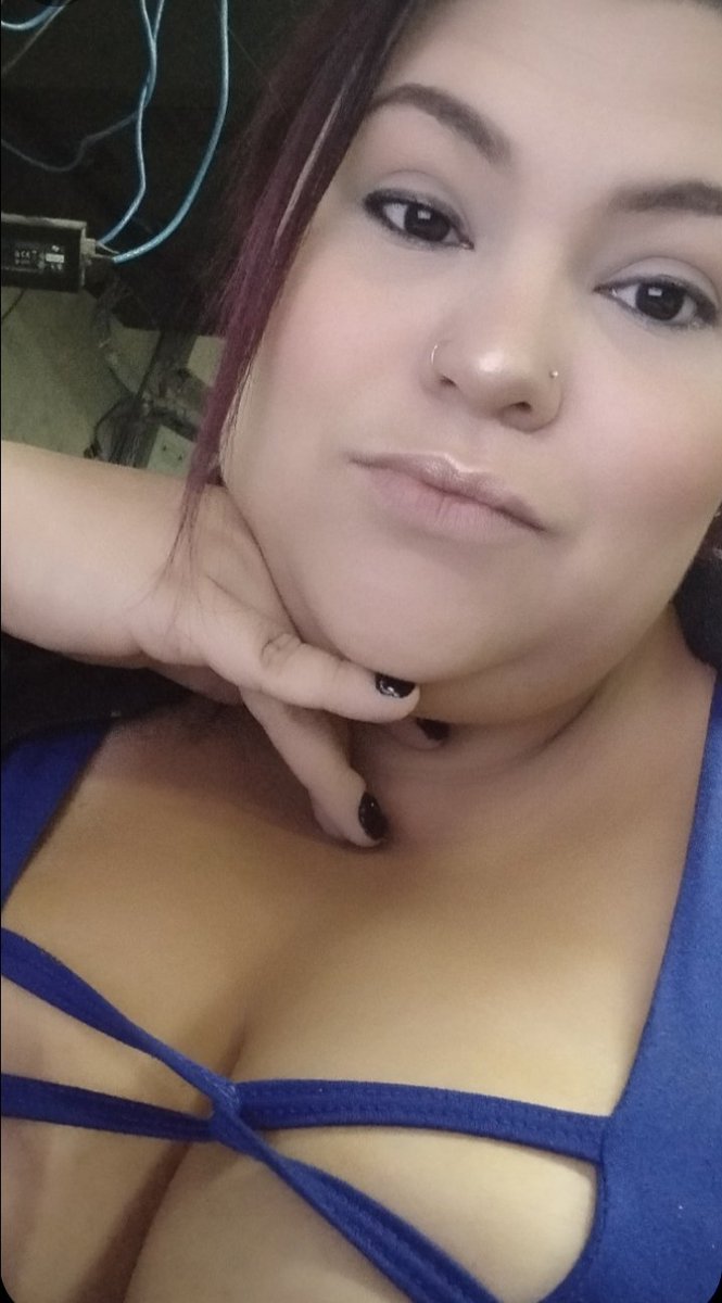 Quien quiere hacer sexting rico hoy ....

Escribe a mi DM dale RT y te regalo una fotico!!!! 

Y si compras mi contenido el sexting te queda gratis!!!!!