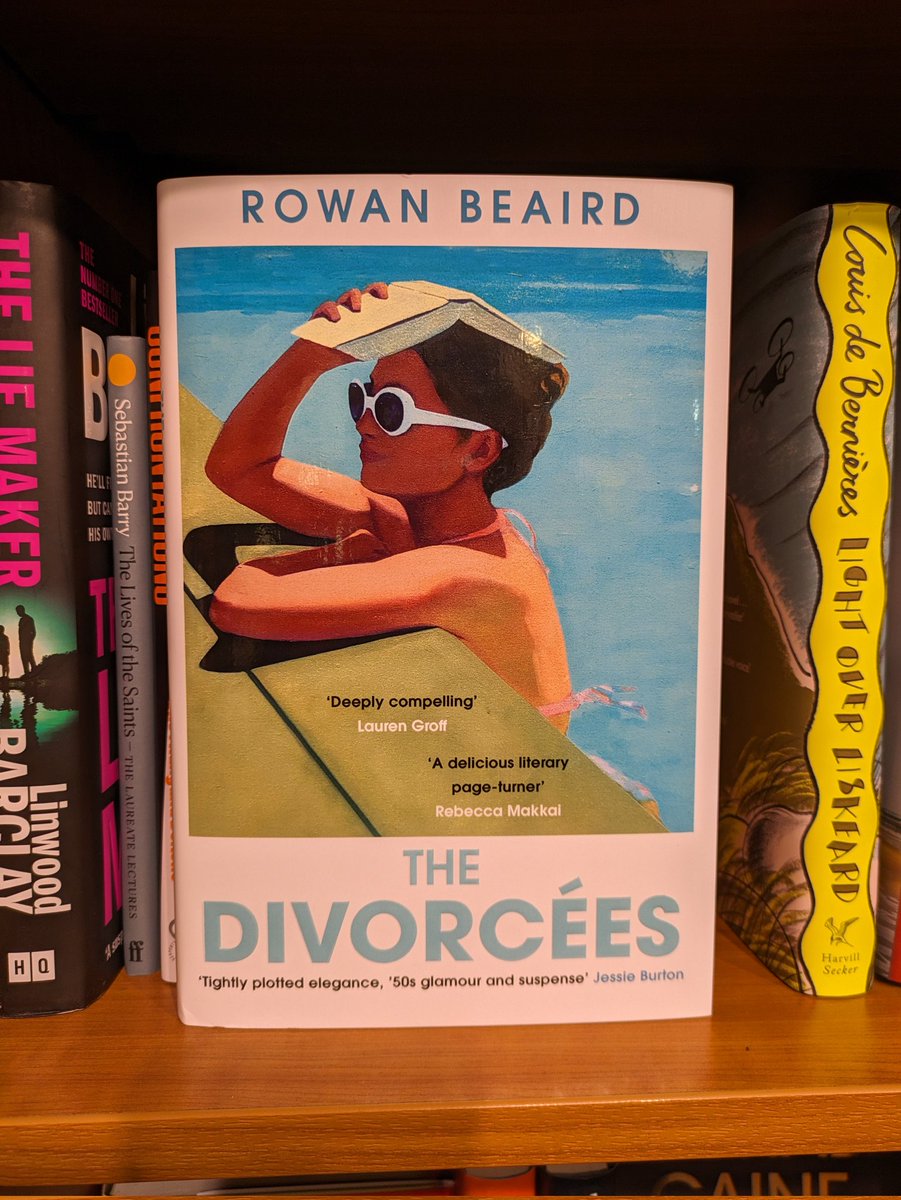 Looking 🔥 in @WaterstonesE17 #TheDivorcees @rebeaird @ZaffreBooks @bonnierbooks_uk