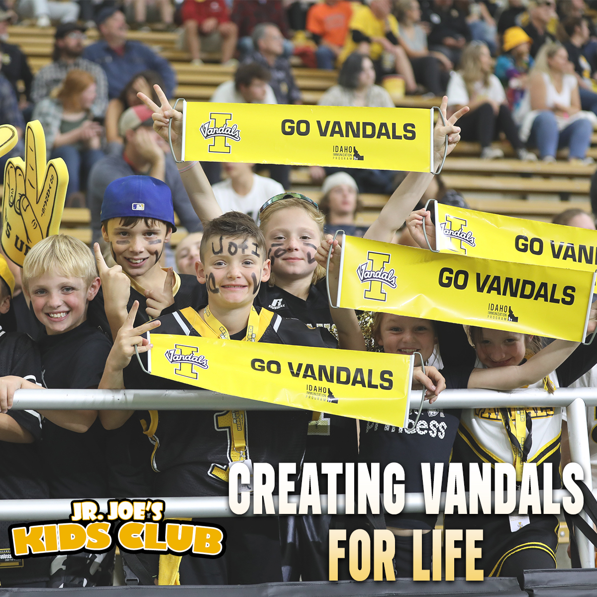 We ❤️️our Jr. Joe's Kids Club. 2024 sign ups are now available! govandals.com/sports/2016/7/…