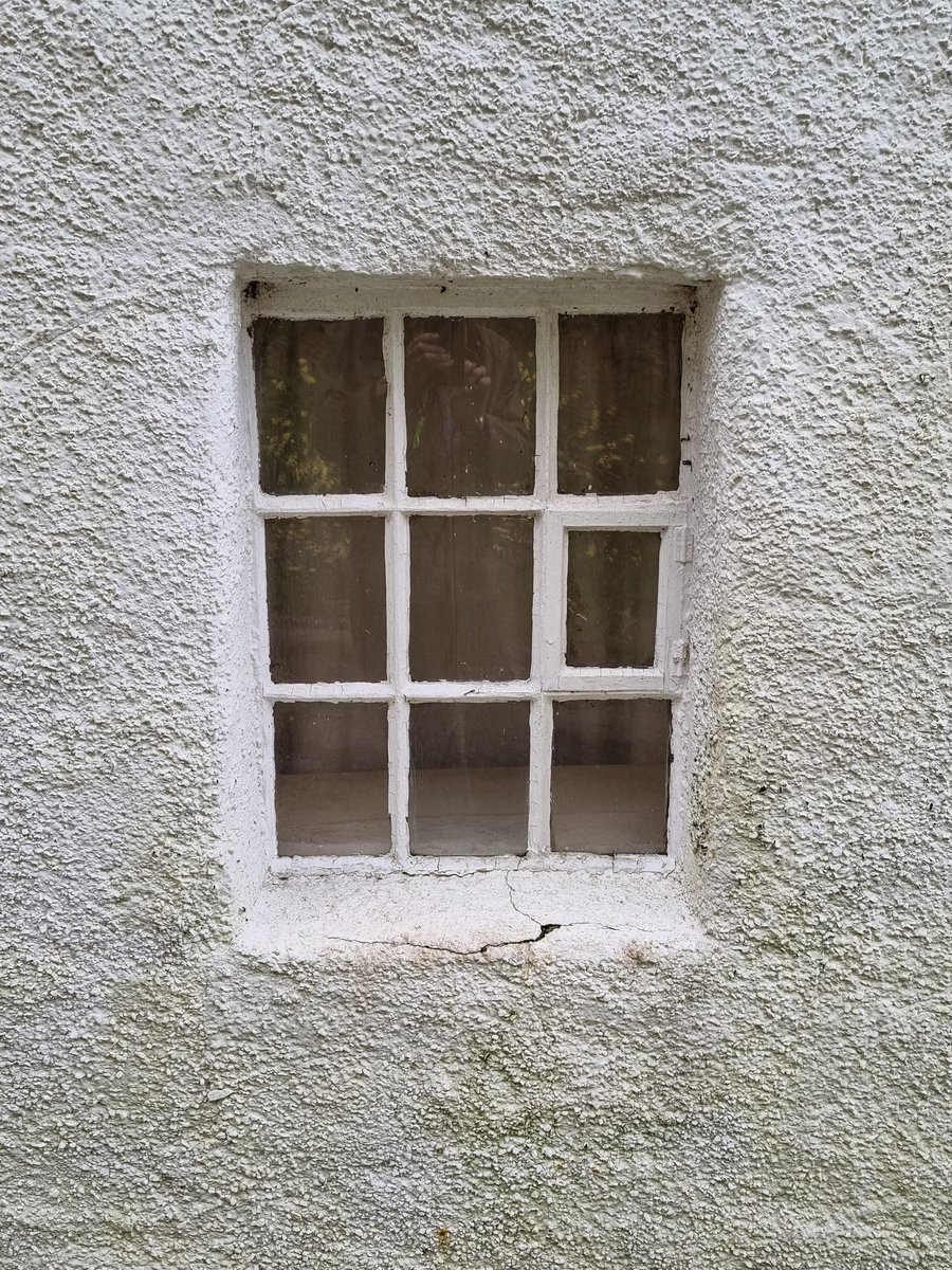Ten minutes ago, I didn't know little windows with a tiny window inside them existed. And I've no idea why they exist. But now I definitely need one.