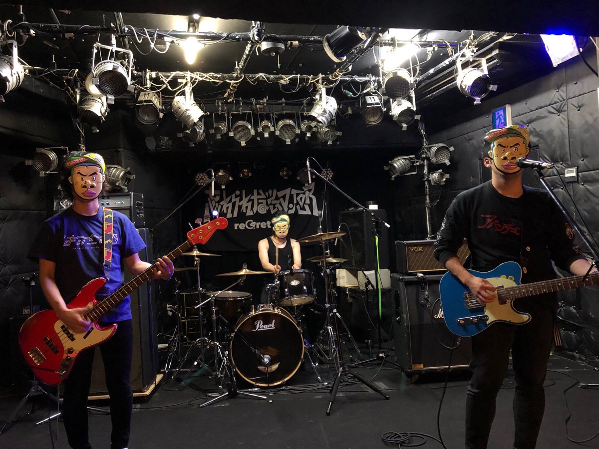 mizkan_ajipon's tweet photo. 僕の体毛が濃いのをイジリ続けるヤンフラがなくなってしまうのは寂しいです
このお面めっちゃ好きでした
9年間本当にお疲れ様でした！
#ヤンフラ
#週間ヤングフライデー https://t.co/MR5Okcgl03