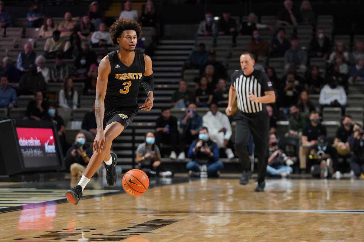 Dior Conners 🖤 tweet media