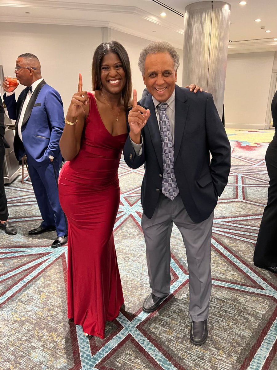 Student Doctor Takara Newsome-Cuby won 1st prize at meeting of the Society of Black Academic Surgeons 2023 presenting research she did in my lab.