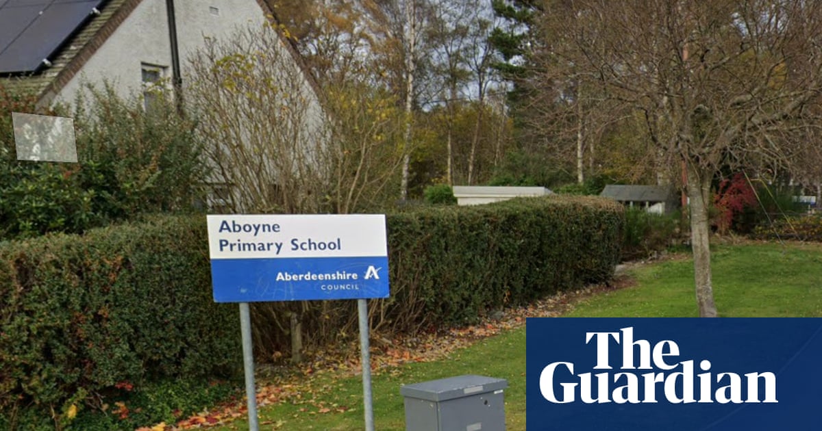 Aberdeenshire pupils with complex needs ‘erased’ from school photo theguardian.com/education/2024…