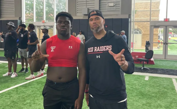 We caught up with #TexasTech 2025 target Houston (TX) Alief Hastings DE Ikechukwu Okafor (@Ikeokafor_24) about his recruitment to Tech. 'They have a great coaching staff, and from what I have seen on Twitter videos and things like and heard, they bond together as a team.'