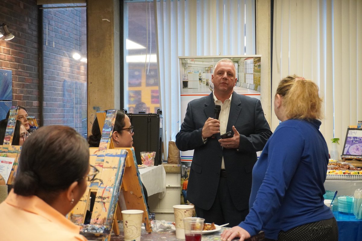The Pawtucket Promotes Women in Business Breakfast Forum 2024 was held today at Paint and Vino. These gatherings not only highlight the City's flourishing women-owned businesses but also provide invaluable networking opportunities for women in the community.