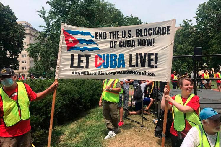 Let Cuba Live! #Cuba #CDRCuba #UnblockCuba #BloqueoGenocida