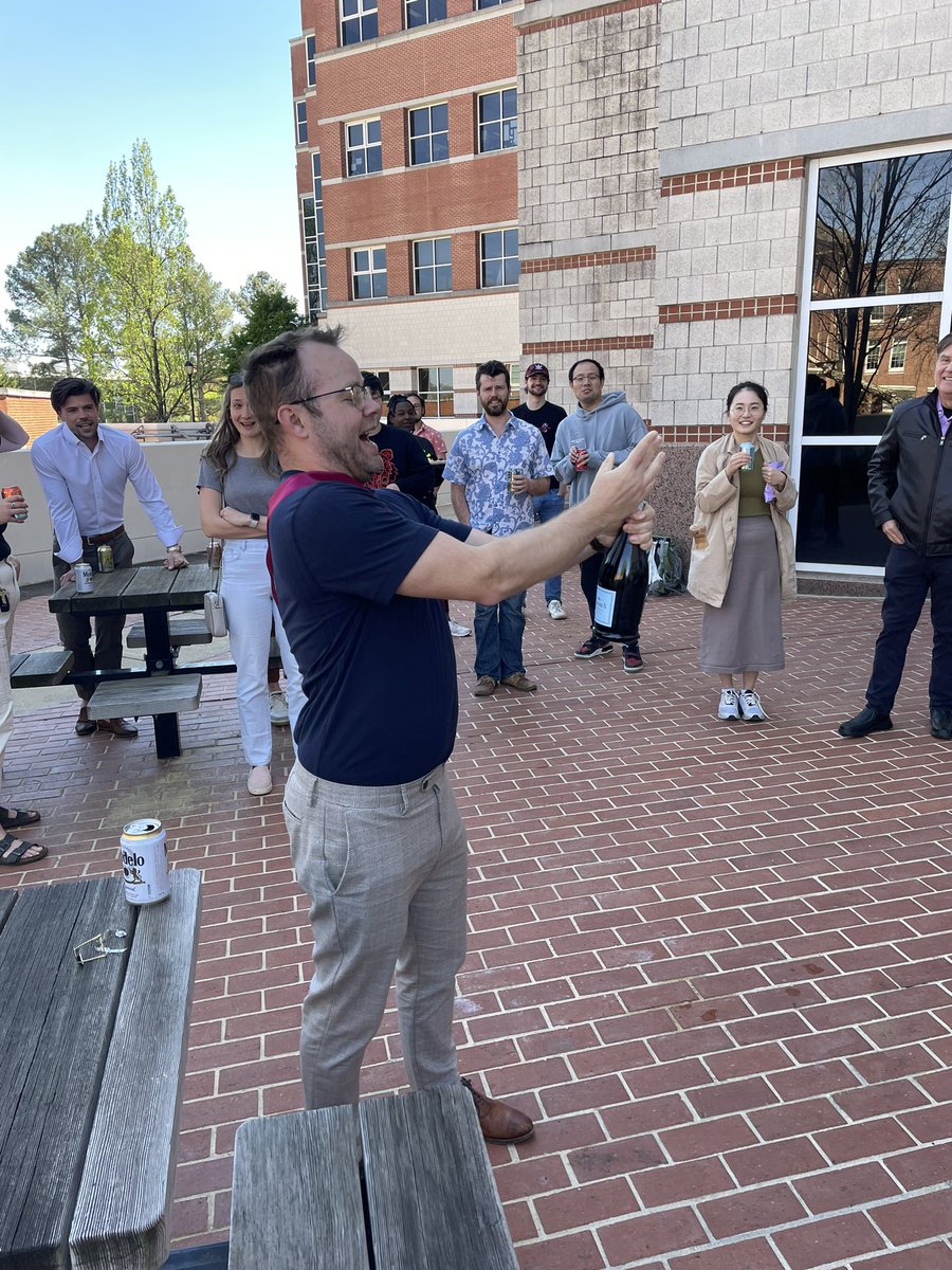 Congratulations to our newest PhD, @Pabster212! Here is an action shot, as we forgot to get the classic shot with his advisor <a href="/Schmitz_Lab/">Bob Schmitz</a> in front of his dissertation title slide.