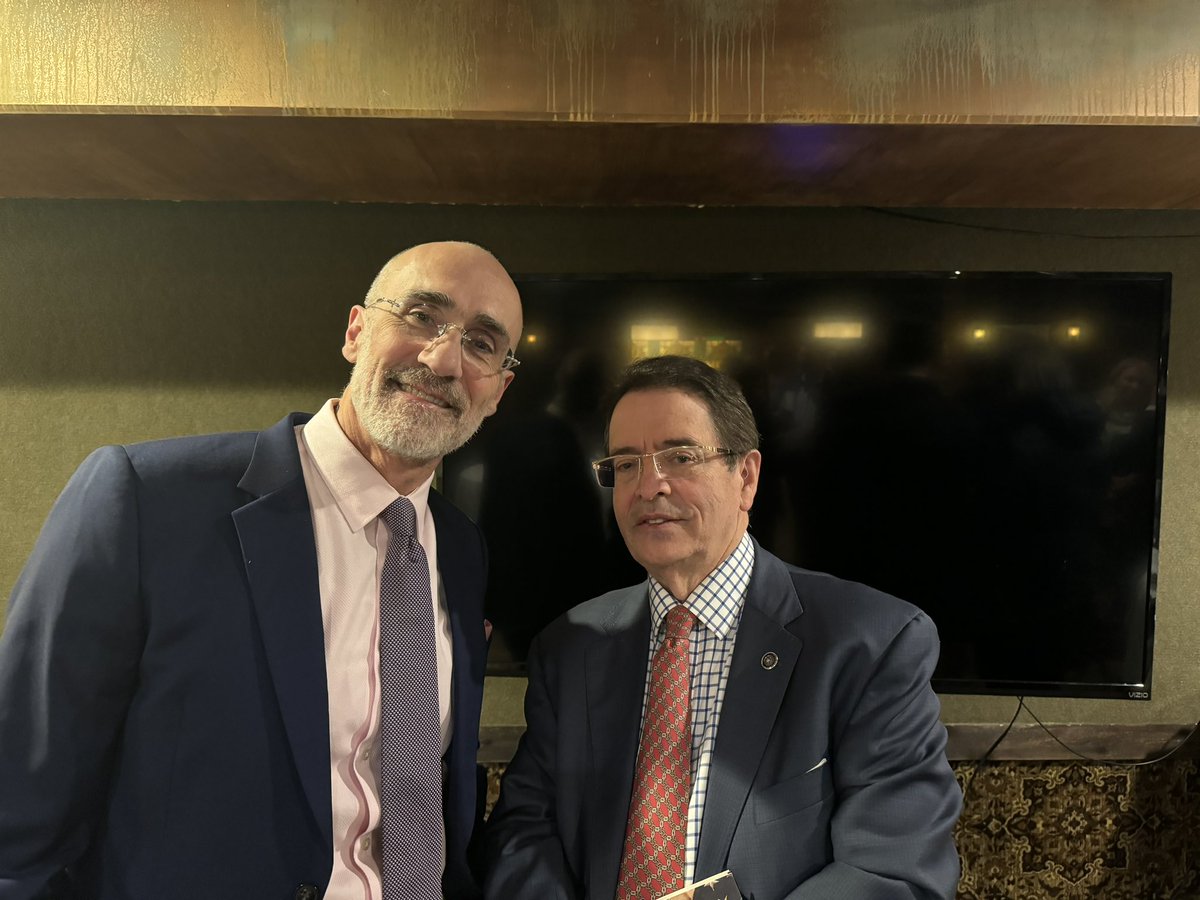 johnforutah's tweet photo. I got to meet @arthurbrooks last night where he discussed what makes people happy - faith, family, friends and work. Not hard but so many today are confused. How can we build a more happy society? This is the #utahway. If you have a chance attend his event. @PresidentUofU is doing a great thing having Arthur as a Impact Scholar at the University of Utah’s Kem C. Gardner Policy Institute.