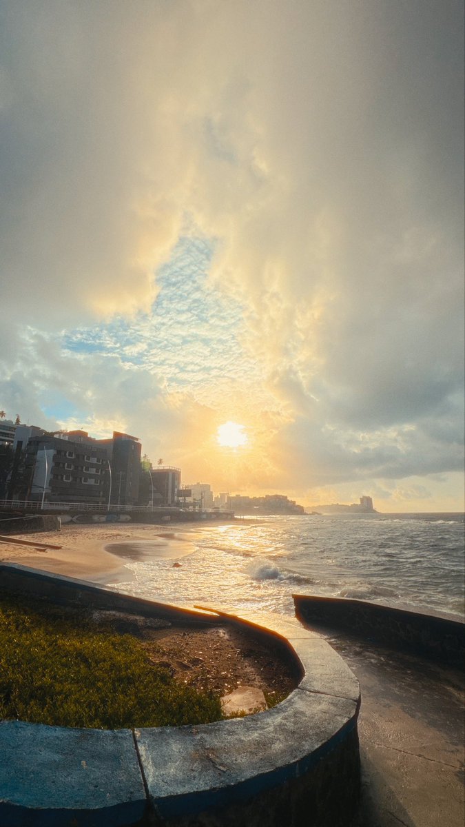fdscreator's tweet photo. 475 Anos de muita alegria, parabéns Salvador! 🩵 #Salvador475Anos https://t.co/smFNJGoyGz