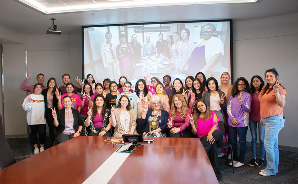 Newsroom at UTRGV (@utrgvnewsroom) on Twitter photo 👩🔬 Women in Science at UTRGV 👩🔬
For a dedicated group within the <a href="/UTRGVCOS/">UTRGV College of Sciences</a>, Women’s History Month represents an initial step in their vision of ensuring that women feel a sense of belonging in the world of STEM.
Read more: utrgv.news/wise-network-a… 👩🔬 Women in Science at UTRGV 👩🔬
For a dedicated group within the <a href="/UTRGVCOS/">UTRGV College of Sciences</a>, Women’s History Month represents an initial step in their vision of ensuring that women feel a sense of belonging in the world of STEM.
Read more: utrgv.news/wise-network-a…