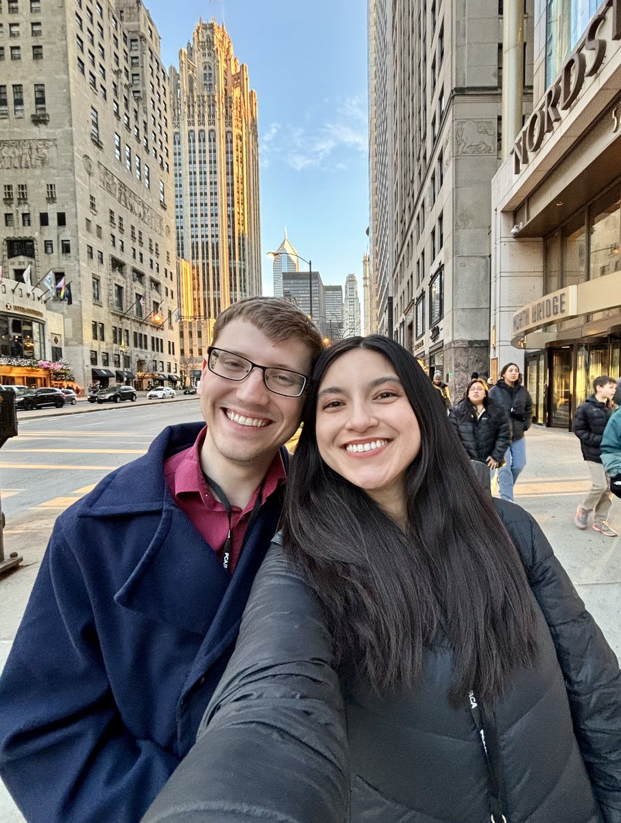 DrTrinaThomas's tweet image. Thomases in the City of Wind (and Song 😉) at #PCAACA2024