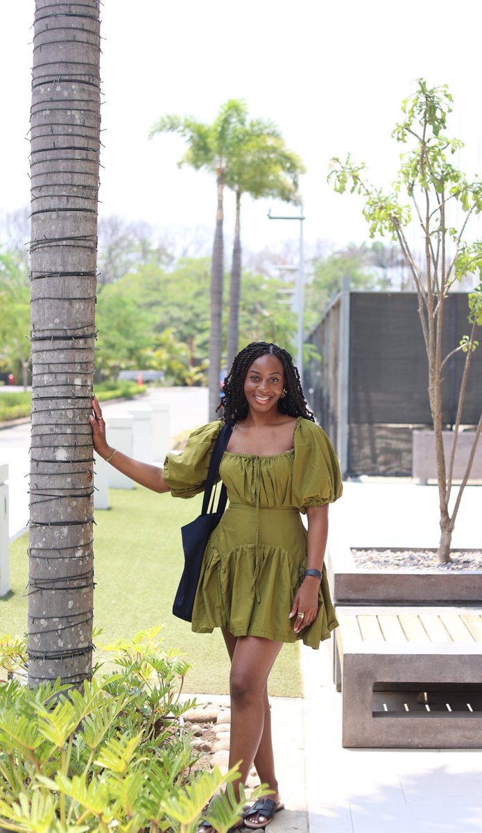 reni, the resource | finance & travel tweet media