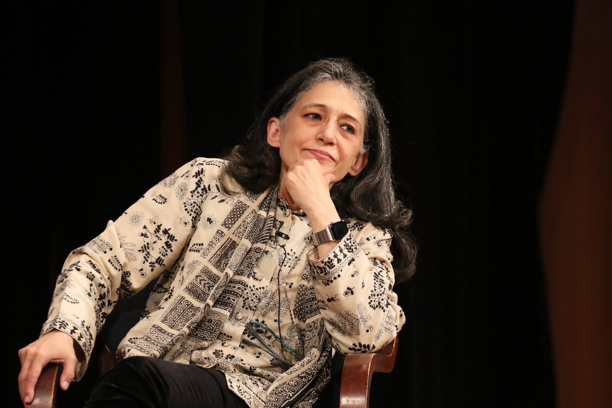 AsiaSocietyNY's tweet photo. Get ready for the 2024 @lhrlitfest in New York! Join us on April 27 for discussions exploring contemporary #Pakistan. #FBF to the past editions featuring leading artists, writers, and other experts!

Get your tickets today: https://t.co/UWr7wv6i1V https://t.co/3wnCCAfyX3