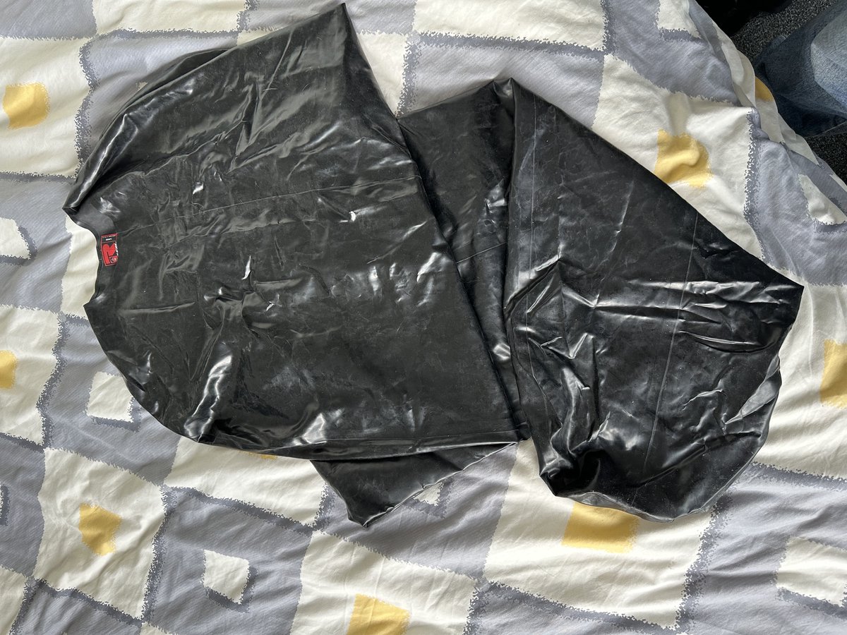 Selling: Regulation rubber neck entry sleepsack Large. Internal sleeves. Offers over £30 (plus buyer pays postage costs)