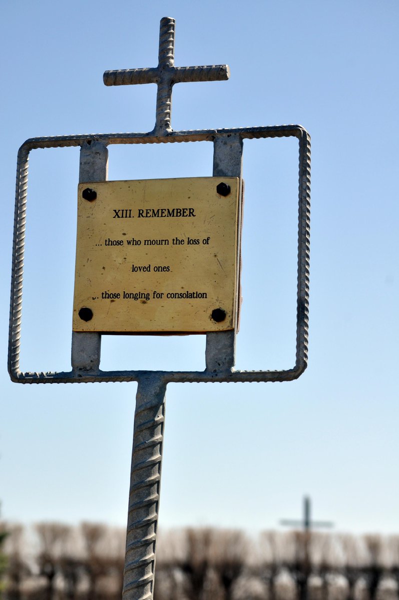 StBenCenter's tweet image. Walking the Stations of the Cross

Station 13: Jesus is Taken Down from the Cross
Jesus: “The one who stands firm to the end will be saved.” -Mt 10:22
Remember
…those who mourn the loss of loved ones
…those longing for consolation

christthekingpriory.com/stations-of-th…