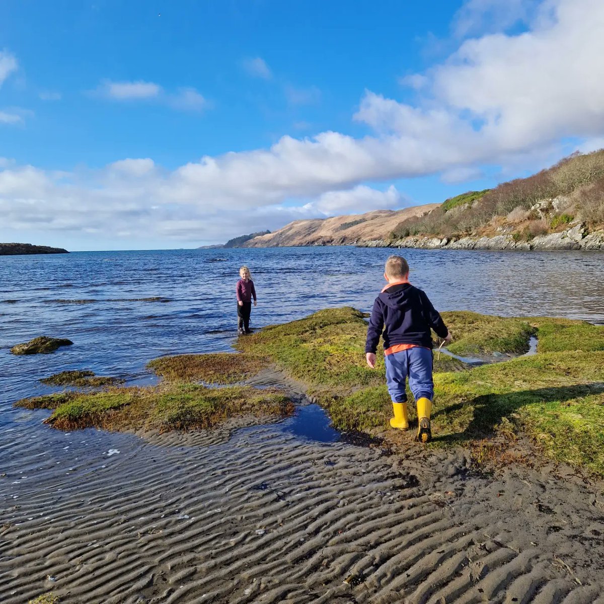 A couple of days on Jura, showing the kids the Island that made me who I am today. My friends and I used to have welly kicking competitions from that swing onto the road beyond the park fence until it landed on a passing cars windscreen. Ah the nostalgia of Island childhoods 😅