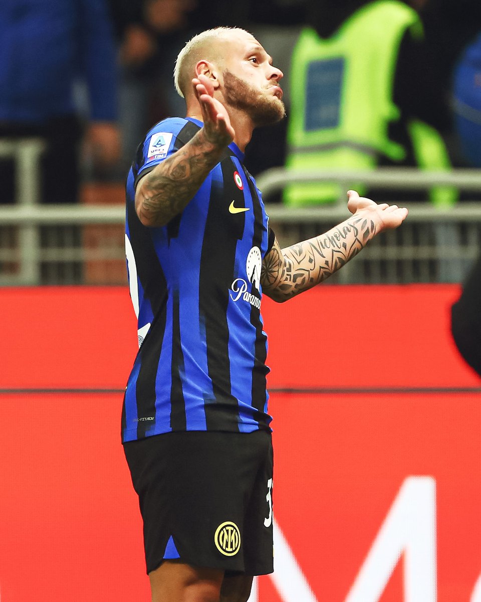 SerieA_ES's tweet image. ¿🤷🏼‍♂️ o 🤷🏻‍♂️?  

❤ = ⚫🔵 
🔄 = 🔴⚫