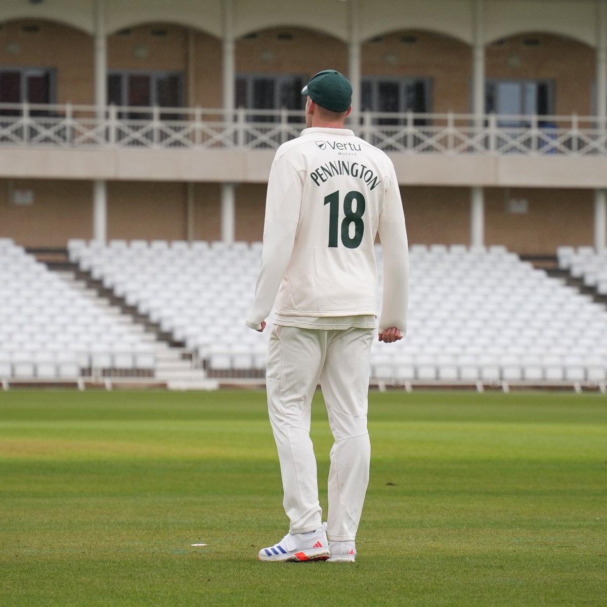 🤝 Hands are shaken on the stroke of tea as we conclude our friendly contest. @CardiffMCCU finish on 330/6 - further wickets for Hutton, Pennington, Harrison and Patterson-White. All the best to our visitors. 👊 Recap ➡️ i.mtr.cool/mtaoiuatpj