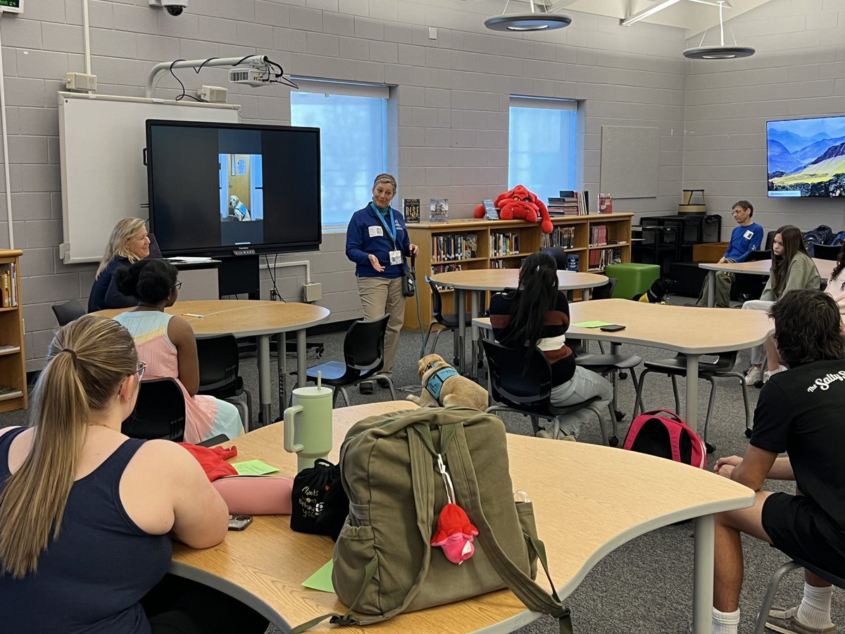 CRichardsITC's tweet photo. ⚡️It’s been a great start to #energizeandengageday2024! From pickleball to therapy dog training to mini canvas painting &amp; more, students were able to sign up to learn something new or interesting &amp; teachers could share their passions, too!  ❤️ @GoochlandHigh https://t.co/nbeBuw3UZT