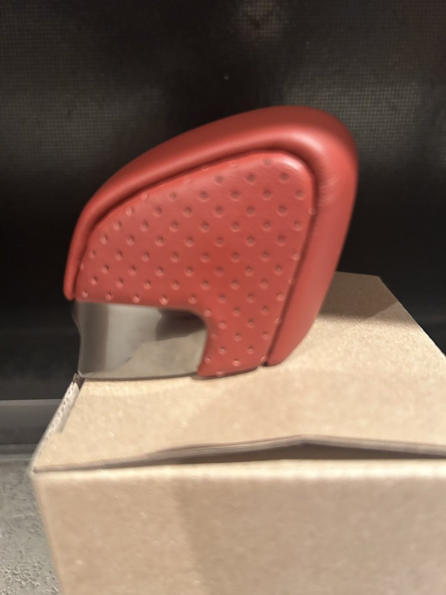 kurumi9628's tweet image. LEXUSNX 350hFSPORT🤩
THINK DESIGNさんのシフトノブ😎
昨年8月に注文。
８カ月待ちました😱
THINK DESIGNさんお忙しい中
ありがとうございました😊

#THINKDESIGN
#シフトノブ
#フレアレッド