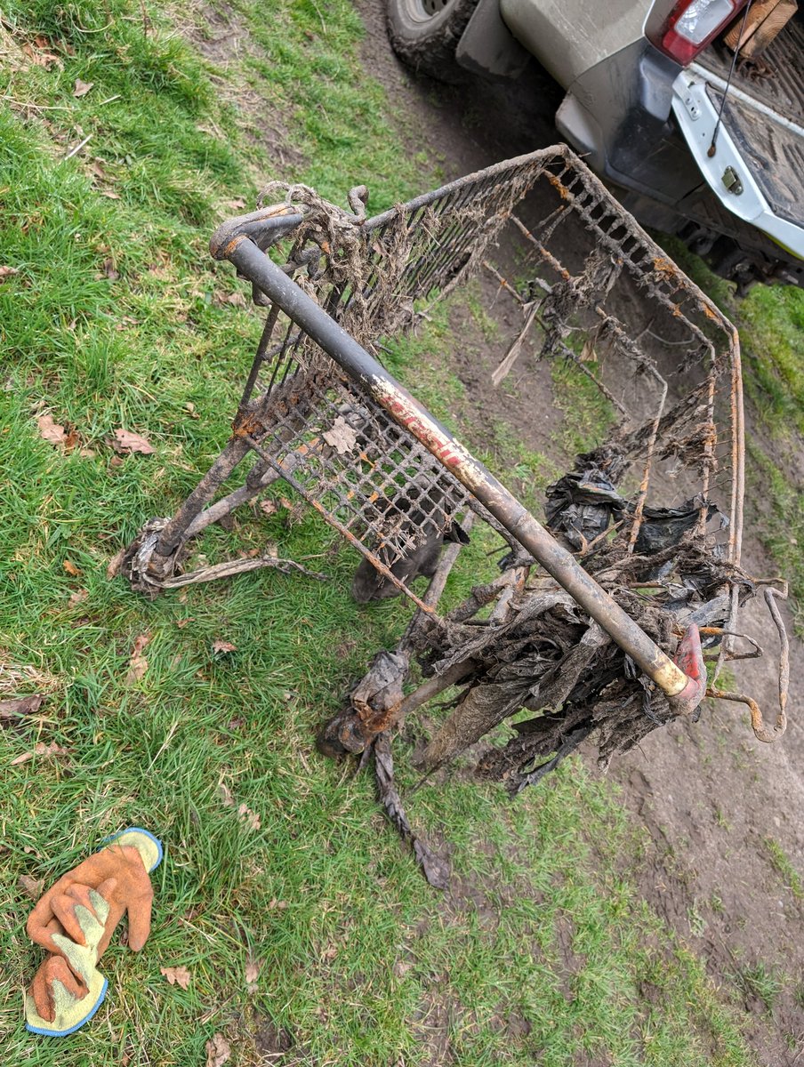 ANOTHER CRAZY FIND!!! A shopping trolley from PRESTO, pulled from the River Tawd this morning. Presto hasn't been in the Concourse Shopping Centre, Skelmersdale since the late '80's. This trolley could well be 35 to 40 years old!!! Wow!