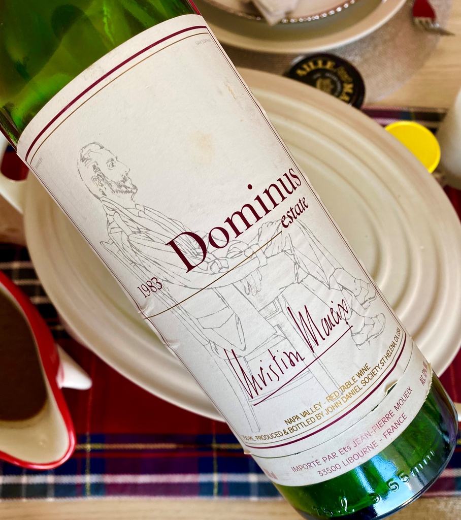 A nice weekend treat!

Share your top wines for weekend drinking below 👇️

#bordeauxindex #dominus #dominusestate #finewine #winelover #weekenddrinking #winetasting