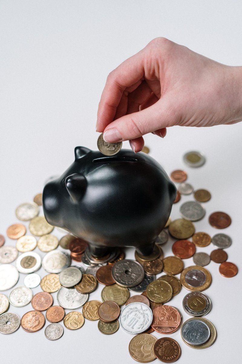Good news! For those with gaps in their contributions between 2006 and 2016, you can top up these years with voluntary contributions until the 5th of April 2025.

Act now to maximise your state pension benefits - zurl.co/CGIM 

#PensionTopUp #RetirementSavings