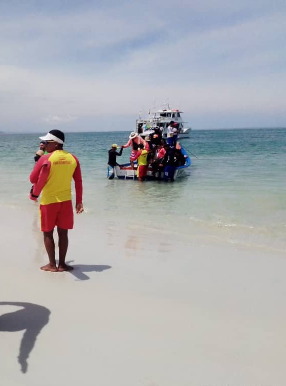 inea_venezuela's tweet photo. #29Mar #SemanaSantaSeguraINEA2024

Personal administrativo del @inea_venezuela supervisa cómo se está desarrollando el asueto de la semana mayor en la franja marítima de la Isla de Coche. https://t.co/KEUcnR7djs