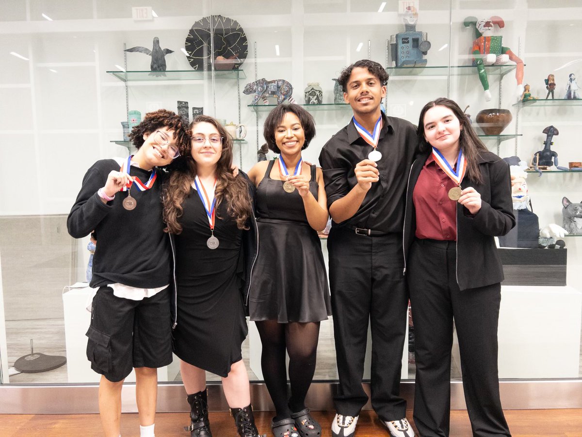 Cadre Kerr Theatre tweet media