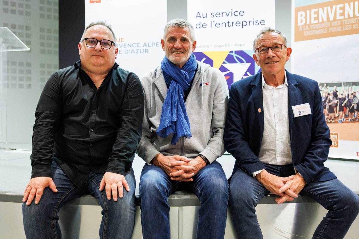📍 Tournée des territoires, Ensemble pour les Clubs de passage en <a href="/LiguePacaTennis/">Ligue PACA Tennis</a>.

Hier au CST de la Tourrache à La Garde. Merci aux enseignants des clubs témoins venus partager leurs expériences sur la relation bénévole/enseignant et la nouvelle école de tennis.