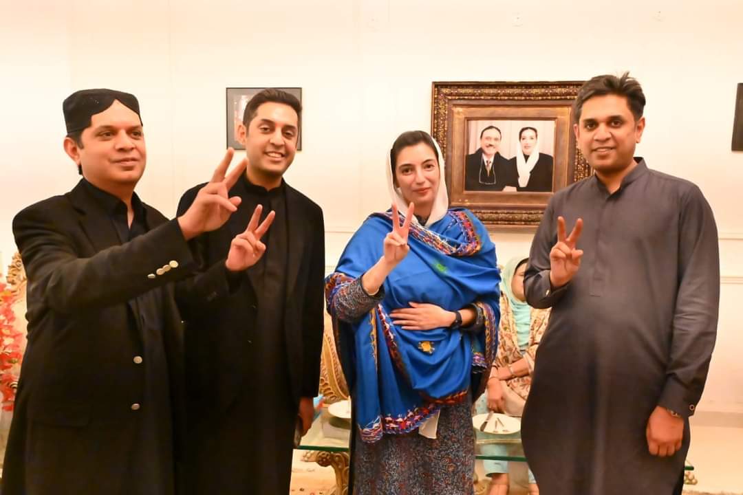TeamNauman's tweet image. Shukar Alhumdulilah✨
Benazir Back Aks-e-Benazir @AseefaBZ Congratulations
@BBhuttoZardari @NaumanIShaikh 
#NA200 #Nawabshah