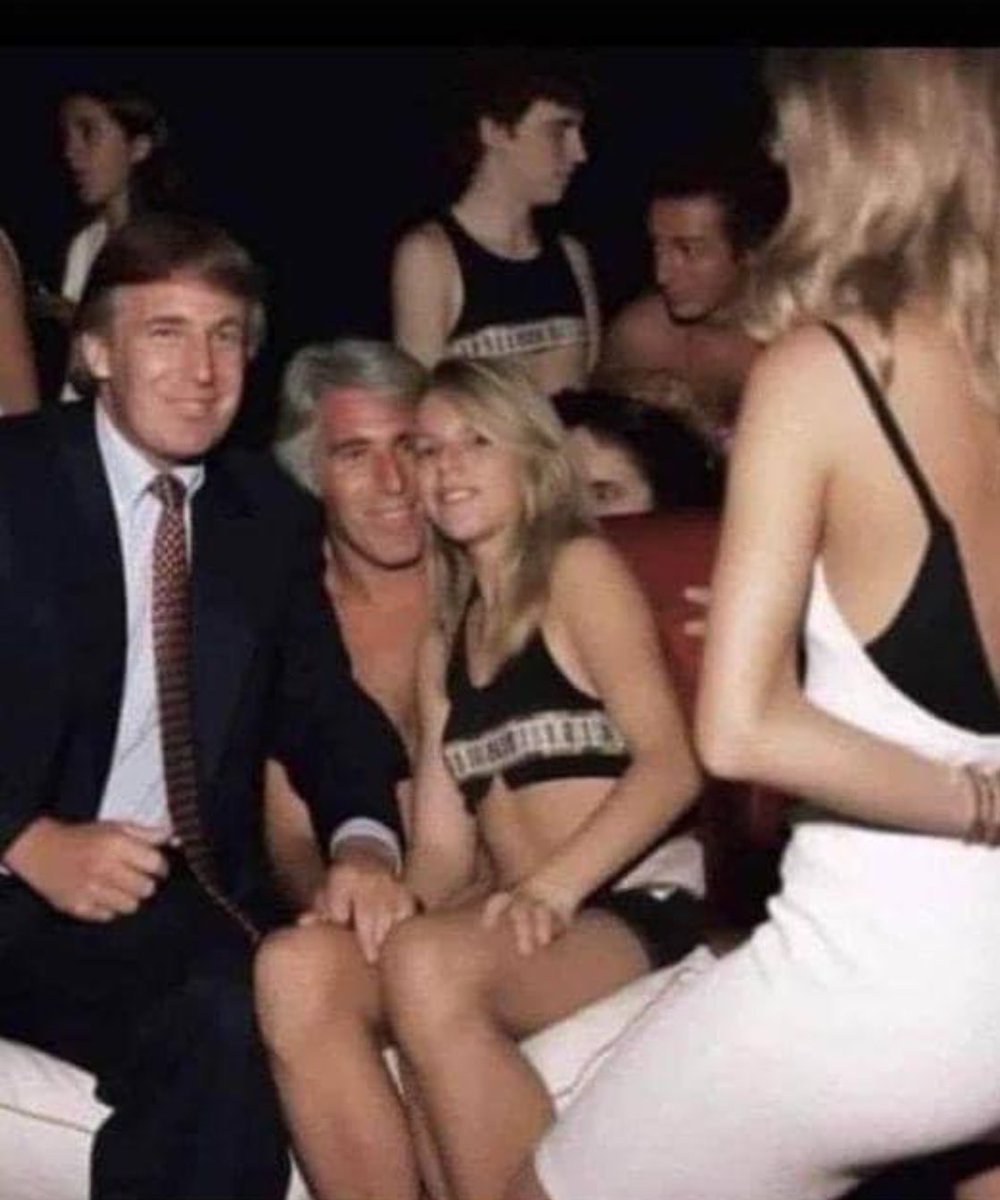 tierra94010's tweet photo. #DonaldTrumpFAILEDAmerica but he lives young girls   #JeffreyEpstein hooked him up https://t.co/bC3JQm9Fs3