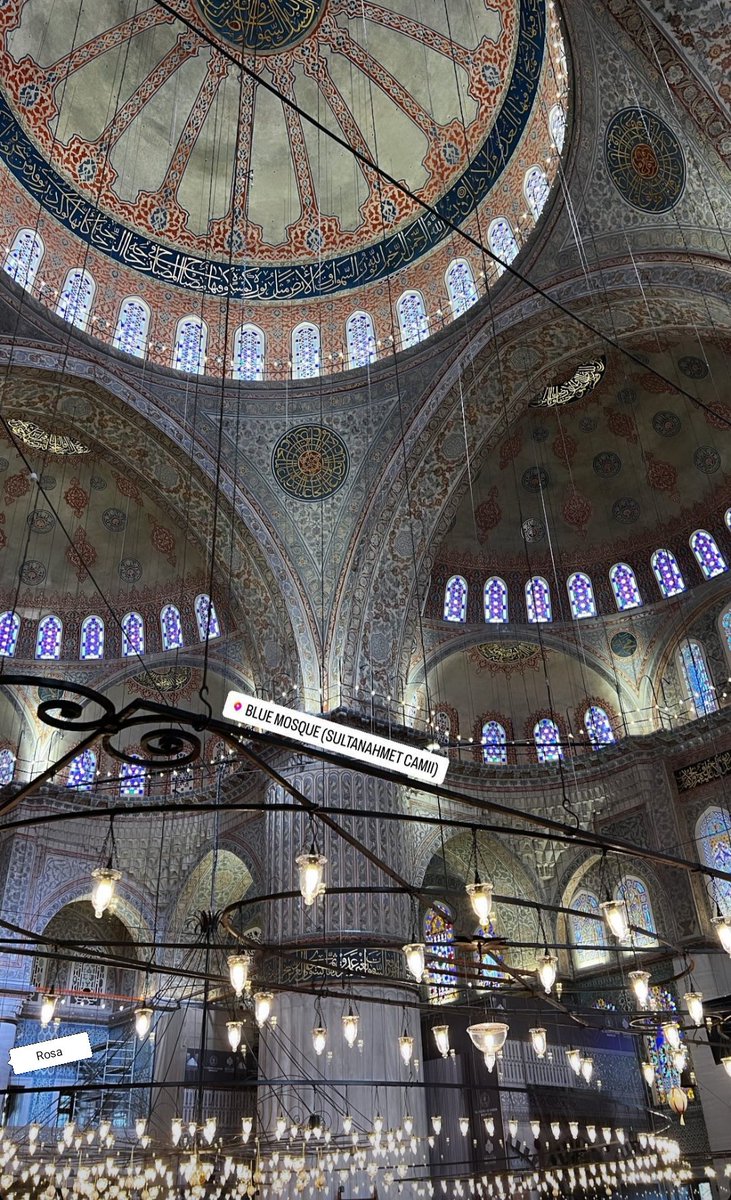 PerlaAndMoon's tweet photo. E nella magica cornice di #Instabul 🇹🇷
visitando #AyaSofia, la #MoscheaBlu (Sultanahmet camii) e passeggiando lungo argine #Bosforo
🇮🇹❤️🌹 https://t.co/sJg46m84lw