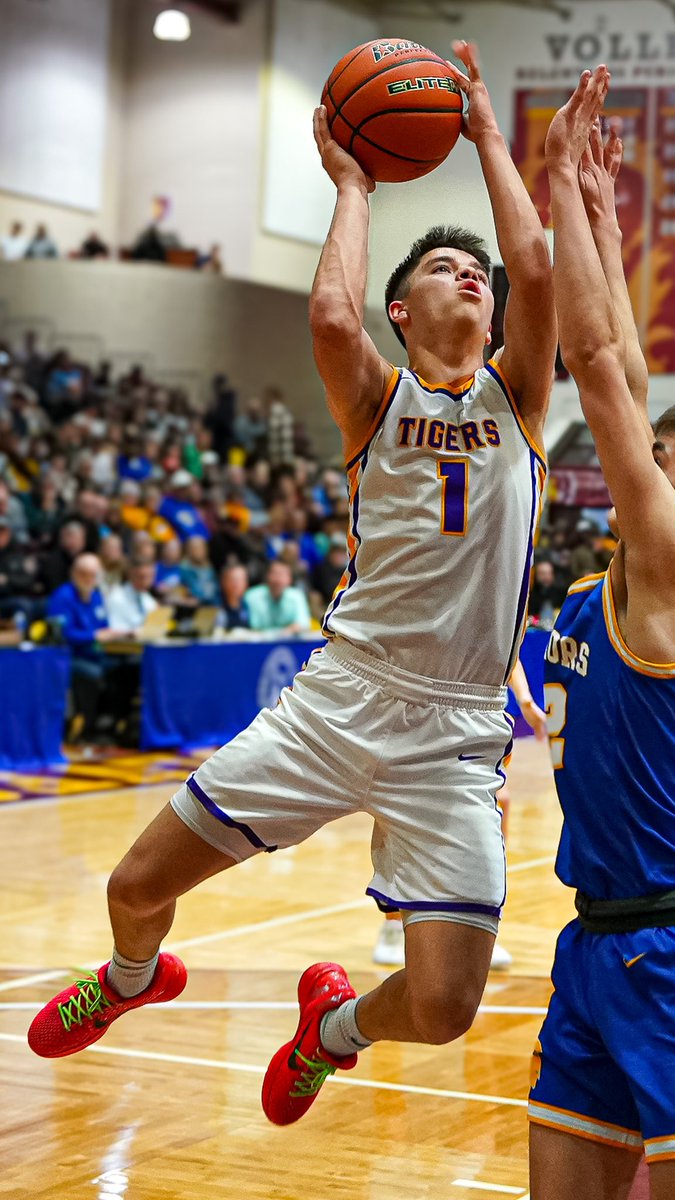 Midco Sports (@midcosports) on Twitter photo 🏆🏀 Congratulations to the Midco Sports South Dakota Class B Boys Player of the Year 🏀🏆
⭐️ <a href="/Nic_Marshall01/">Nic Marshall</a> of <a href="/WRTigersBBB/">White River Tigers Boys Basketball</a> ⭐️
📸: <a href="/SDPBSports/">SDPB Sports</a>
#MidcoSports | #SDpreps 🏆🏀 Congratulations to the Midco Sports South Dakota Class B Boys Player of the Year 🏀🏆
⭐️ <a href="/Nic_Marshall01/">Nic Marshall</a> of <a href="/WRTigersBBB/">White River Tigers Boys Basketball</a> ⭐️
📸: <a href="/SDPBSports/">SDPB Sports</a>
#MidcoSports | #SDpreps