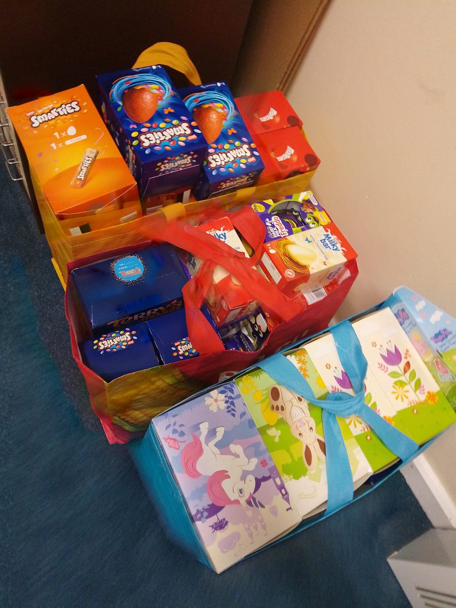 Thank you to one of our school nurses and her store owner friend, so generous in donating many many eggs for our cared for children. @CTgicft have been delivering this week. Thank you @schoolnursestgh & @CTgicft @A_jsmith24 @AmyBrierley4 @NicolaFirth6 @SAMcKenna1