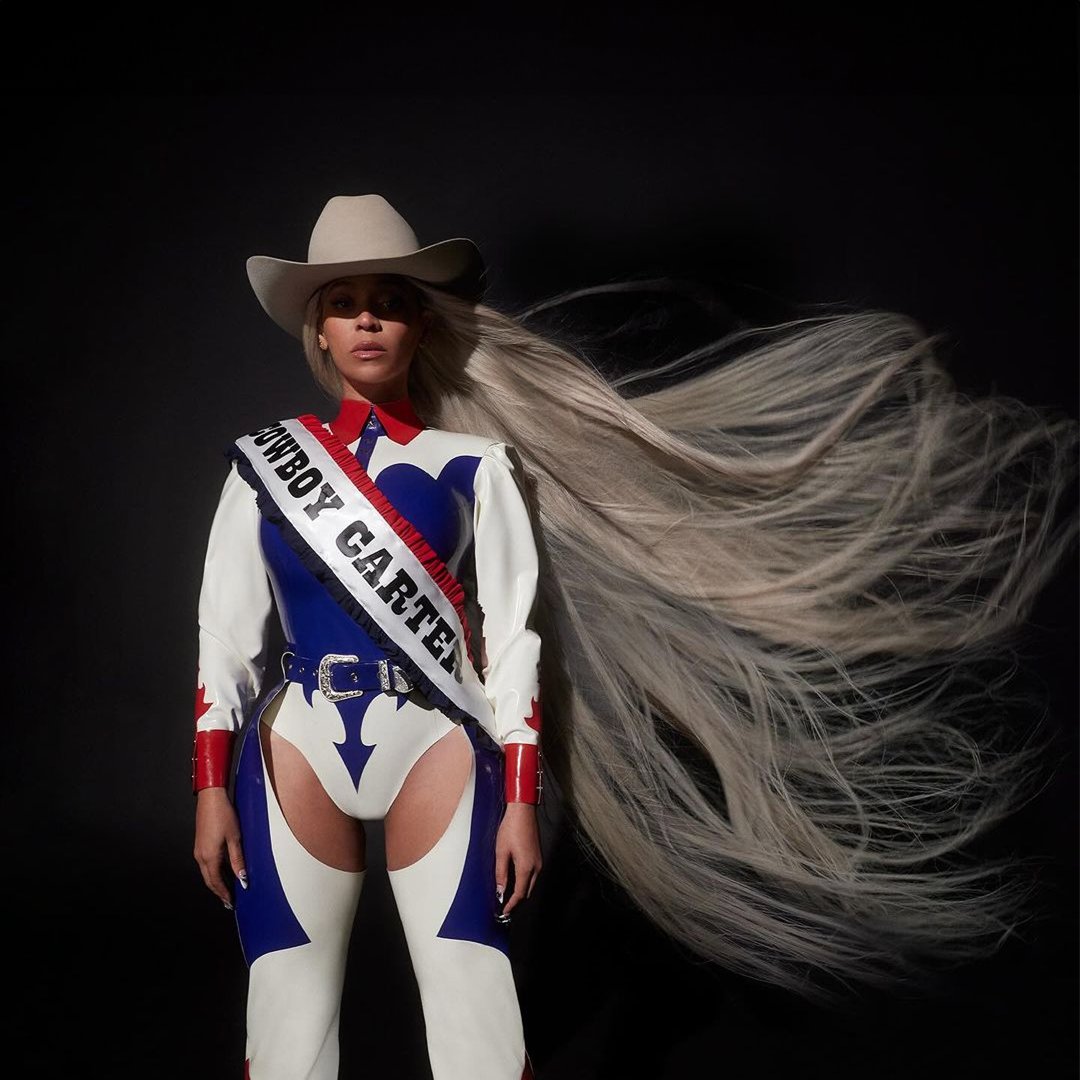 NatNatnatw's tweet photo. The Queen delivers warmth with COWBOY CARTER. What's your favorite track? Listen here: https://t.co/CHq6O27yDF.