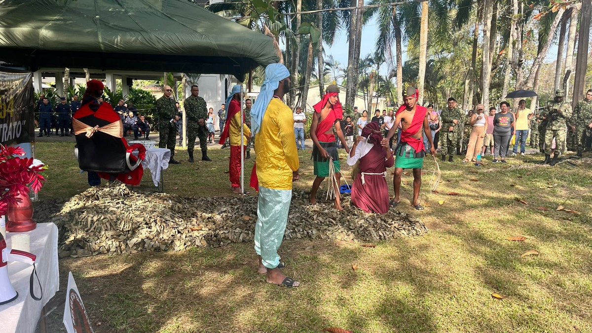 Ejercito_Div7's tweet photo. Desde la #BR17 los hombres del @COL_EJERCITO realizan la dramatización del #ViernesSanto, donde Jesucristo sufrió su calvario en la cruz por la redención de la humanidad.
#PatriaHonorLealtad https://t.co/YPCvqEx83H
