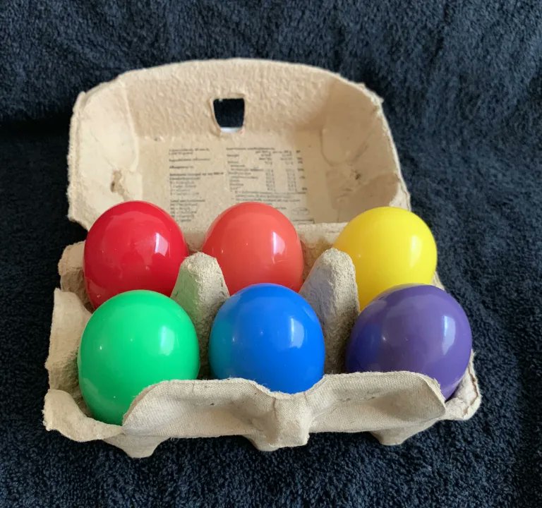 Its the time of the year again to celebrate egg! For the next few days we have a 15% discount on all egg items. both custom ones at flurb.me/product-catego… and stock items at flurb.me/product-catego…