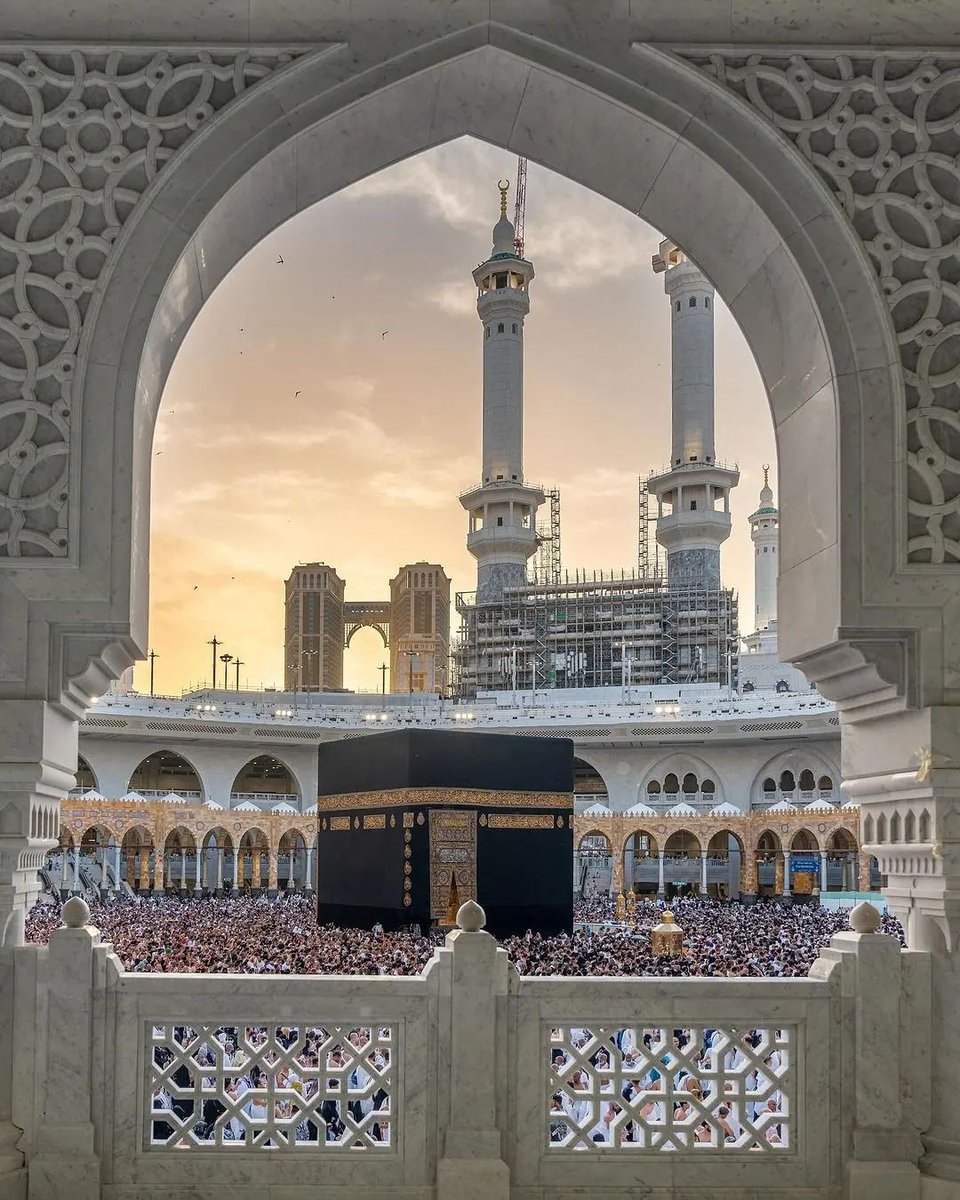 Ali63158280's tweet photo. اللهم لا تدع في قلوبنا أمنية إلا وأحييتها بقدرتك يا كريم وأرزقنا خير الأقدار وأرضنا بها يارب♥️ https://t.co/1forQohtm1